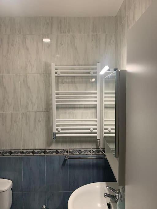 Acogedor Piso En Carino Apartman Kültér fotó
